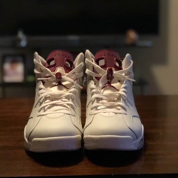 Jordan 6 Maroon - Picture 2 of 3